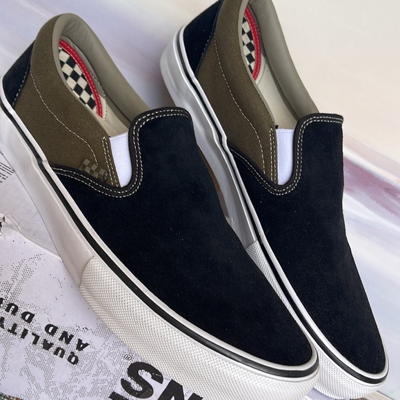 Vans Men’s Skate Slip-On
Black Olive
VN0A5FCAB1V
Sneakers - Picture 7 of 16